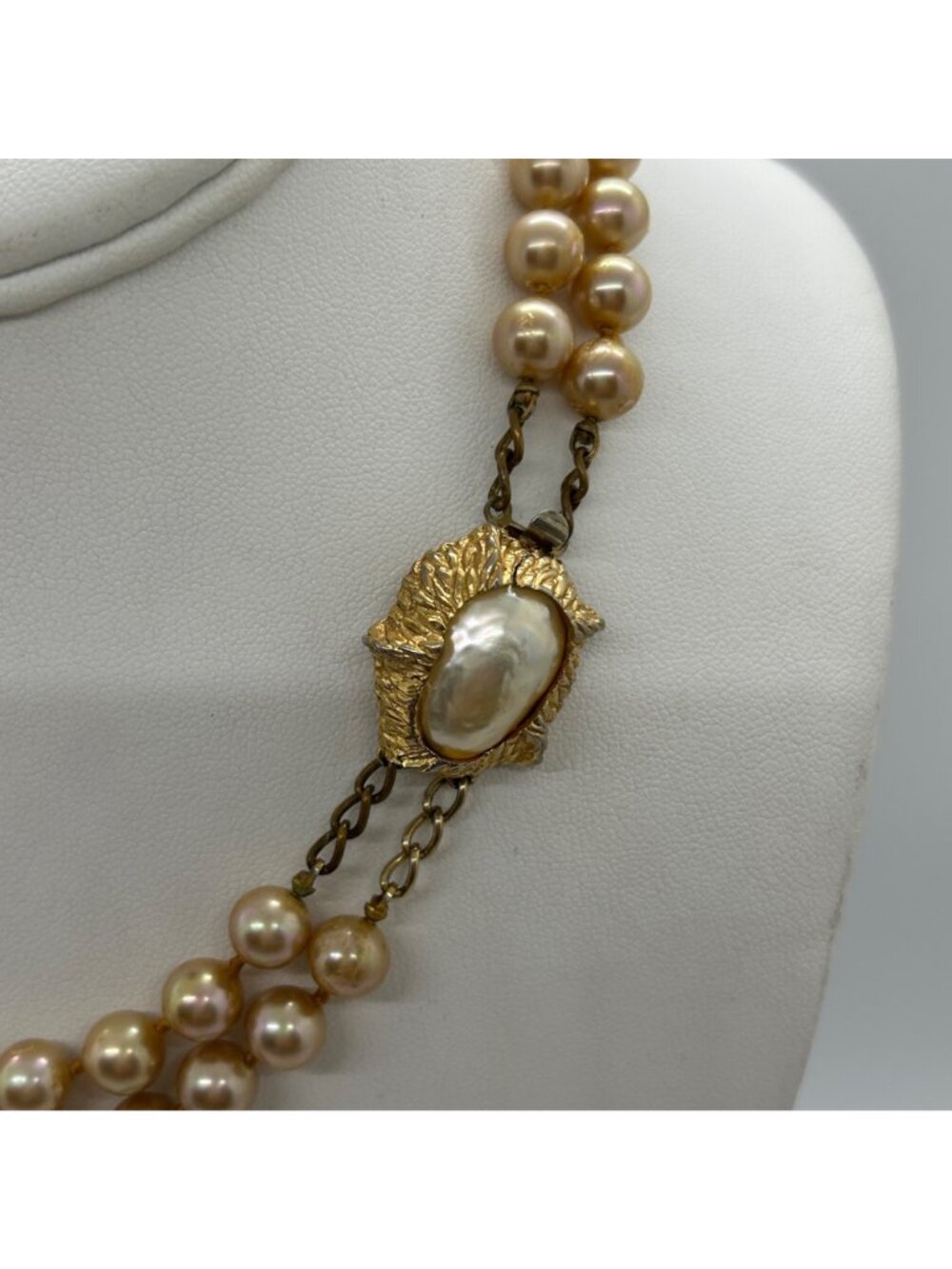 Vintage Marvella Double-Strand Glass Pearl Necklace With Ornate Gold-Tone Clasp - Picture 3 of 15
